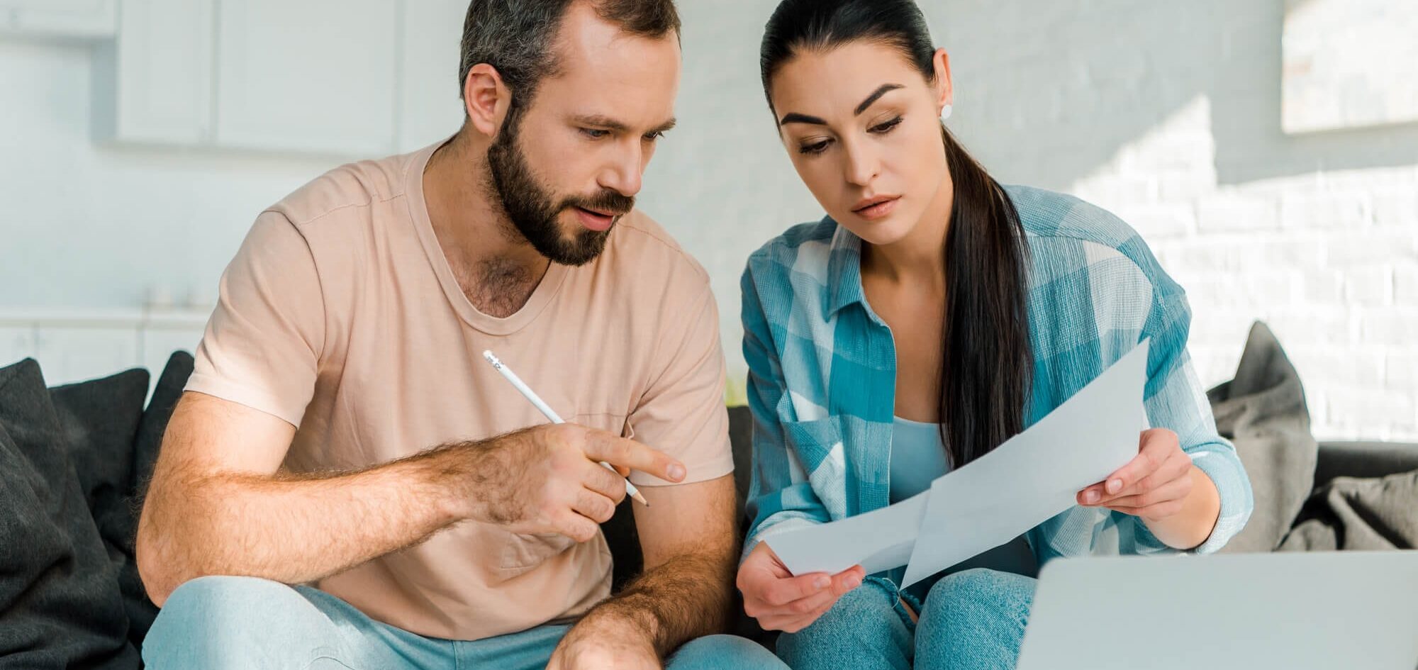 Importance of Financial Boundaries, Two people in discussion 